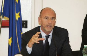 Ugo Cappellacci (FI): “Grave la sospensione del 118 al Ps di Monserrato” sanit-and-agrave-cappellacci-fi-and-quot-elicotteri-fermi-arru-si-nasconde-dietro-vigili-del-fuoco-and-quot