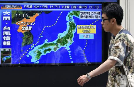 corea-del-nord-lancia-missile-intercontinentale-verso-il-giappone