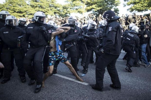 g20-polizia-111-agenti-feriti