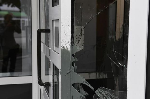 G20: idranti polizia contro manifestanti g20-idranti-polizia-contro-manifestanti