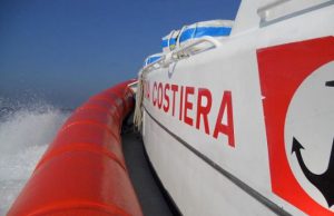oristano-motonave-fermata-in-porto-da-guardia-costiera