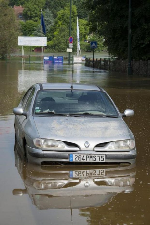 temporali-parigi-allagamenti-e-danni