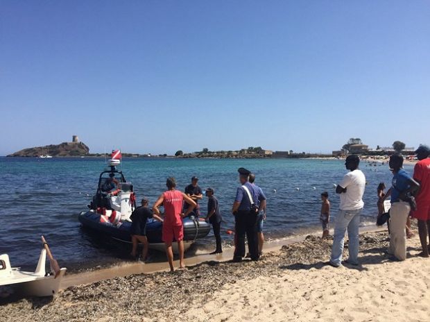 si-tuffa-da-barca-e-non-riemerge-17enne-muore-a-nora