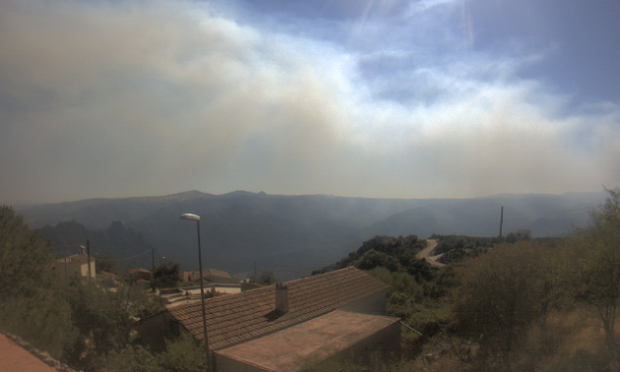 Vasto incendio divampa ad Alà dei Sardi vasto-incendio-divampa-ad-al-and-agrave-dei-sardi-fiamme-devastano-un-area-boschiva