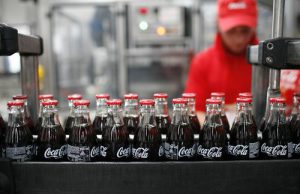 coca-cola-per-salvare-lo-stabilimento-di-elmas-entra-in-campo-la-regione