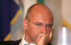 Cappellacci avverte i suoi assessori: “I candidati si autosospendano” cappellacci-avverte-i-suoi-assessori-and-ldquo-i-candidati-si-autosospendano-and-rdquo