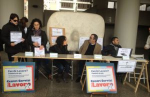 gli-operatori-csl-e-cesil-occupano-il-palazzo-di-viale-trento-video