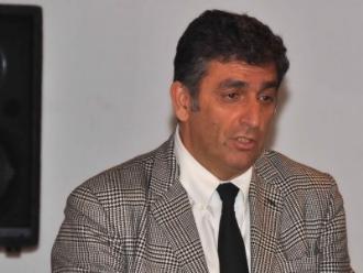 I quartesi si stringono in preghiera attorno a Contini i-quartesi-si-stringono-in-preghiera-attorno-a-contini