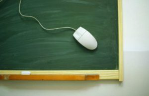 scuola-digitale-sel-all-and-rsquo-attacco-and-ldquo-la-regione-smantella-il-progetto-and-rdquo