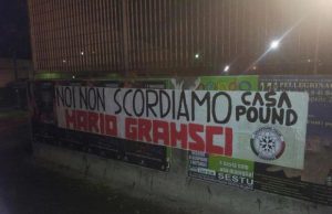 provocazione-di-casapound-striscioni-nell-and-rsquo-isola-per-il-fascista-mario-gramsci