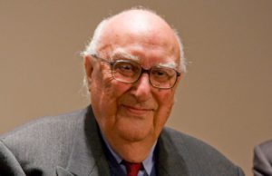 lectio-magistralis-di-camilleri-racconta-il-and-ldquo-suo-and-rdquo-svevo-e-dice-and-ldquo-antico-il-mio-legame-con-l-isola-and-quot