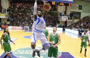 dinamo-sconfitta-a-cant-and-ugrave-ora-decisiva-la-gara-7-a-sassari