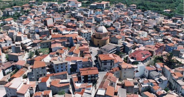 Lenzuola bianche e corteo lenzuola-bianche-e-corteo-mamoiada-dice-no-alla-violenza