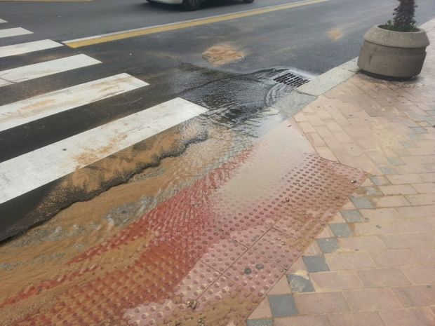 Danni e maltempo danni-e-maltempo-riapre-piazza-garibaldi-disagi-al-traffico-buttato-gi-and-ugrave-un-pino