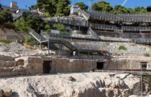 Lite tra consiglieri, sospeso il sopralluogo all’Anfiteatro romano – VIDEO lite-tra-consiglieri-sospeso-il-sopralluogo-all-and-rsquo-anfiteatro-romano-video