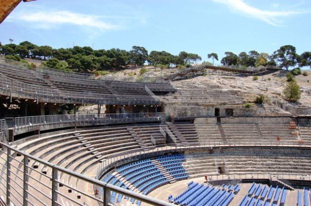 Il Pd attacca: "All'Anfiteatro gazzarra del centrodestra per nascondere le loro responsabilità" il-pd-attacca-and-quot-all-anfiteatro-gazzarra-del-centrodestra-per-nascondere-le-loro-responsabilit-and-agrave-and-quot