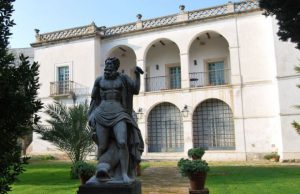 storie-di-famiglie-e-fantasmi-villa-carboni-apre-il-portone-ai-curiosi