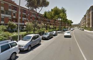 via-flavio-gioia-and-ldquo-sconcio-urbano-and-rdquo-fra-i-portici-topi-sotto-la-grata-trappola-foto