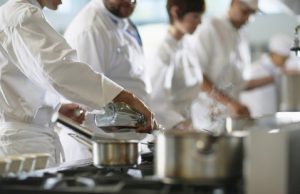 amerig-and-agrave-nus-e-turcus-b-and-agrave-ndanta-a-impar-and-agrave-i-a-cuxin-and-agrave-i-de-unu-chef-sardu