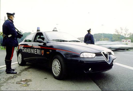 chiede-5-mila-euro-per-non-svelare-una-relazione-extraconiugale-arrestato