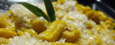 sp-and-auml-tzle-alla-zucca-su-letto-di-crema-di-porri-ricetta-vegetariana