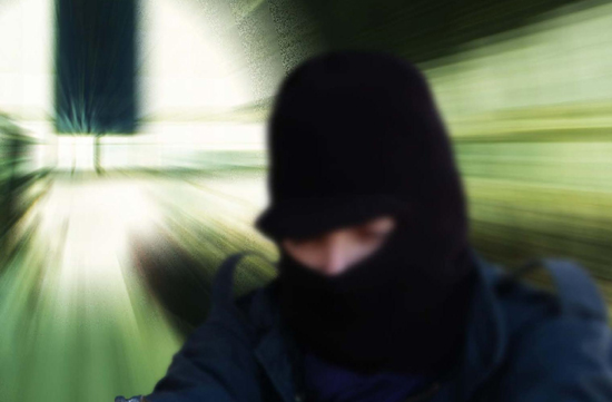 Tentata rapina da Laccu in via Redipuglia tentata-rapina-da-laccu-in-via-redipuglia-bandito-messo-in-fuga-dalle-urla-della-dipendente