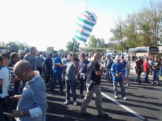 Alcoa alcoa-stop-all-and-rsquo-occupazione-della-131