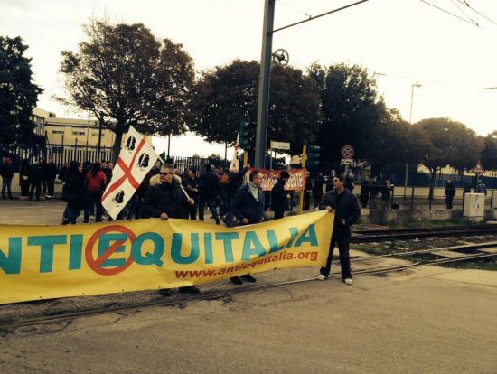 Anti-Equitalia anti-equitalia-blitz-sulla-130-volantini-agli-autisti