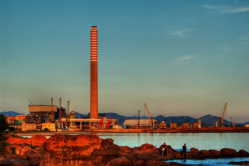 portovesme-rinviati-di-4-mesi-licenziamenti-ditta-appalto-alcoa