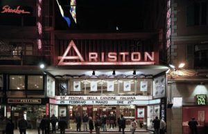 cristiana-collu-ex-direttrice-del-man-di-nuoro-sul-palco-a-sanremo