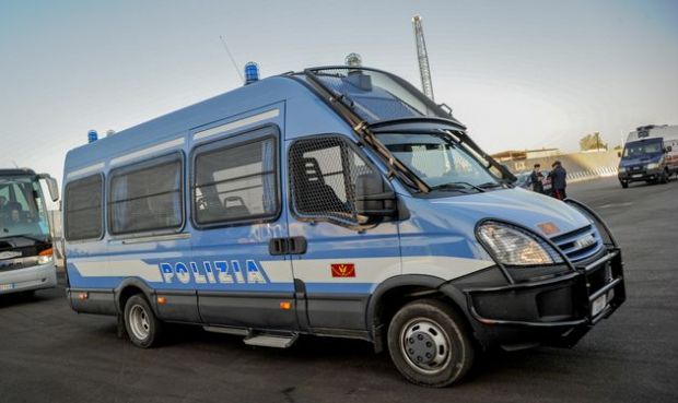 blitz-a-elmas-trovato-un-arsenale-maxi-sequestro-di-armi