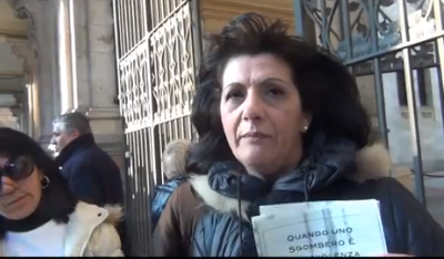 la-protesta-delle-donne-di-sant-and-rsquo-elia-and-ldquo-e-invalida-niente-sfratto-and-rdquo