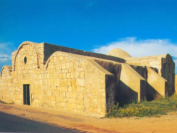 san-giovanni-di-sinis-la-chiesa-paleocristiana-rischia-il-crollo