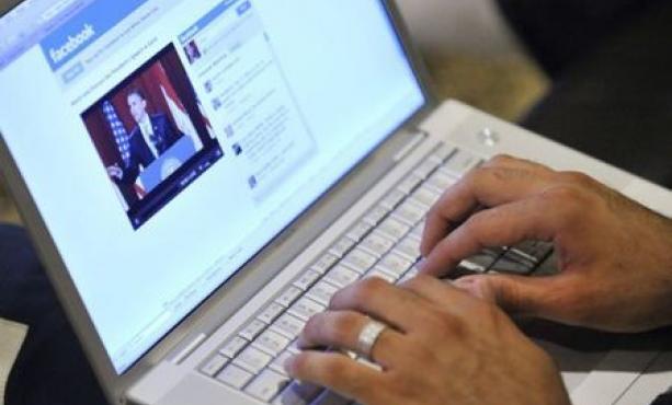 seduceva-donne-su-facebook-e-si-faceva-consegnare-denaro-arrestato-un-cagliaritano