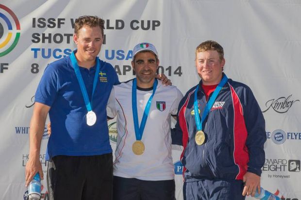 tiro-a-volo-titolo-e-record-del-mondo-per-il-sardo-lodde