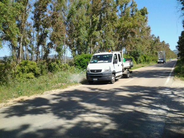 sel-and-ldquo-no-ai-diserbanti-per-pulire-le-cunette-and-rdquo