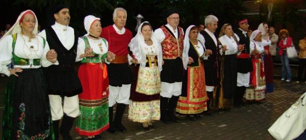 vivere-in-sardegna-oltre-che-longevi-rende-pi-and-ugrave-felici