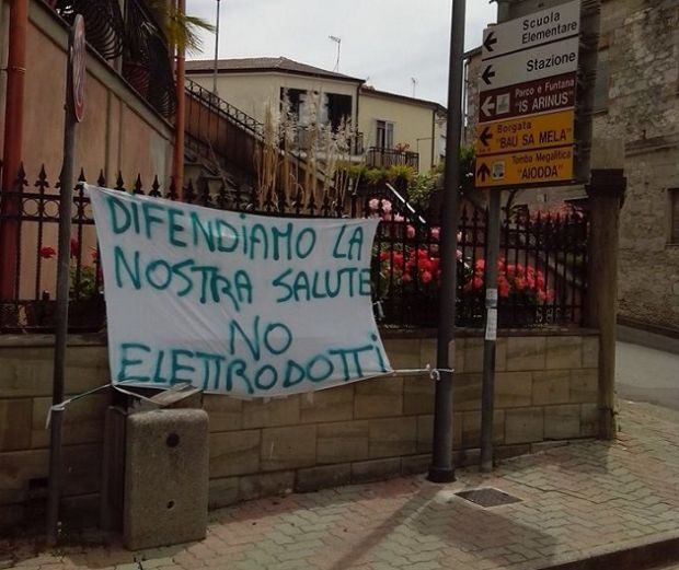 nurallao-si-ribella-agli-elettrodotti-domani-corteo-in-paese