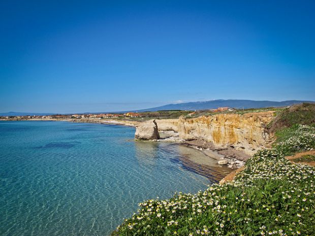 pensionato-cade-da-una-scogliera-e-muore