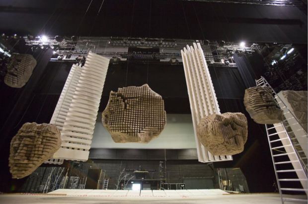 Lirico lirico-via-alla-turandot-con-le-sculture-di-sciola