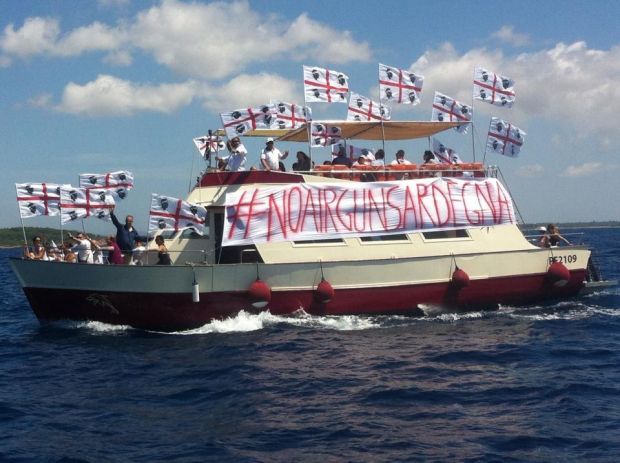 bombe-sismiche-per-il-petrolio-pili-protesta-nel-santuario-dei-delfini