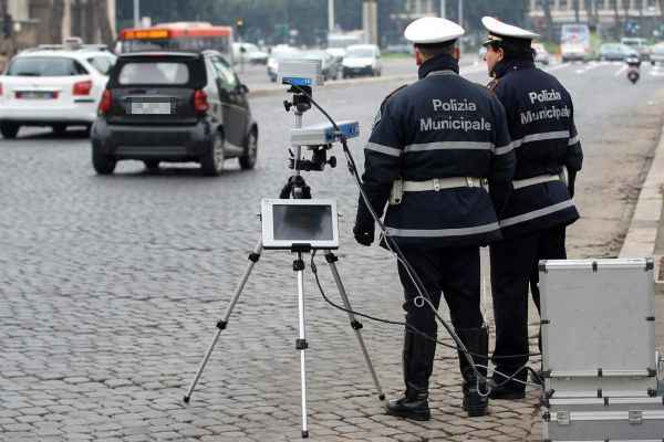 occhio-alle-multe-ecco-dove-saranno-gli-autovelox-ad-agosto