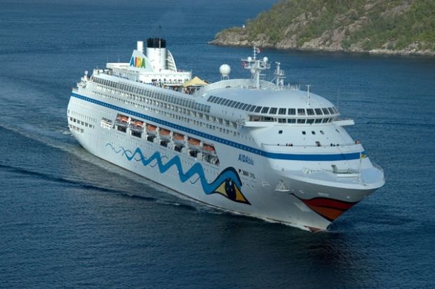 guerre-in-nord-africa-le-crociere-dirottano-su-cagliari