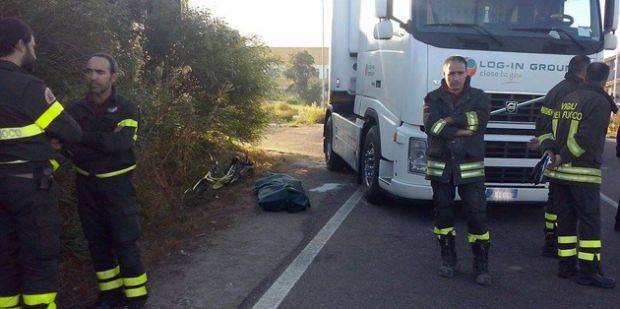 camion-travolge-ciclista-incidente-mortale-a-carbonia