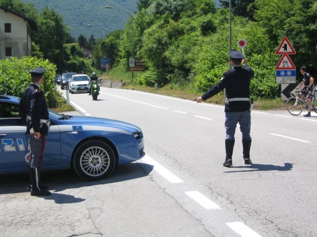 viale-marconi-provoca-incidente-e-scappa-indagato