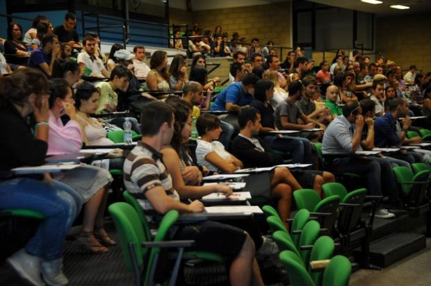 Università universit-and-agrave-bilancio-ok-e-niente-debito-70-milioni-per-affrontare-i-tagli