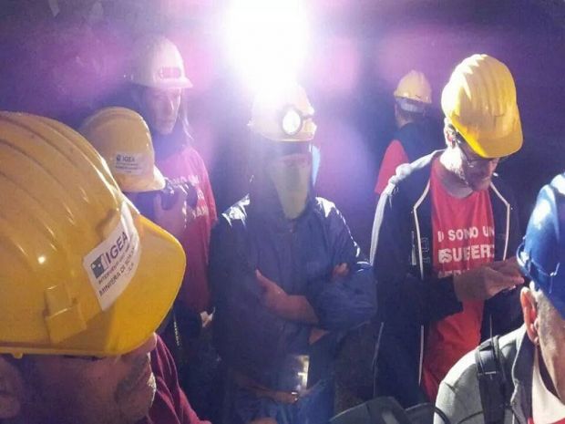 meridiana-e-igea-l-and-rsquo-abbraccio-nel-pozzo-tra-piloti-e-minatori