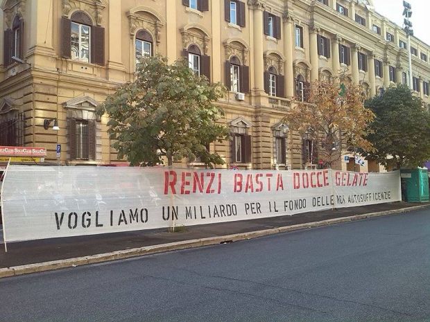 sla-i-malati-a-roma-and-ldquo-renzi-basta-docce-gelate-servono-i-fondi-and-rdquo