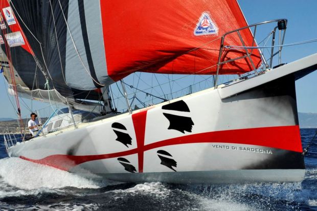 route-du-rhum-andrea-mura-in-testa