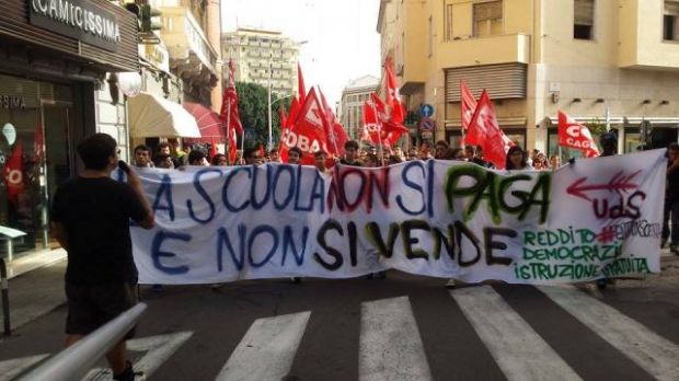 sciopero-sociale-venerd-and-igrave-corteo-degli-studenti